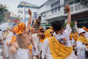 Scopri di più sull'articolo Mercati galleggianti in Thailandia