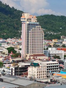 Scopri di più sull'articolo Reti Digitali a Bangkok: Guida Essenziale per Espatriati in Thailandia
